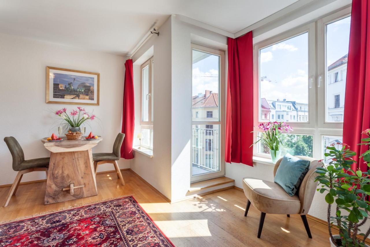 Schoenes Studio In Downtown Mitte Mit Balkon Berlin Exteriör bild